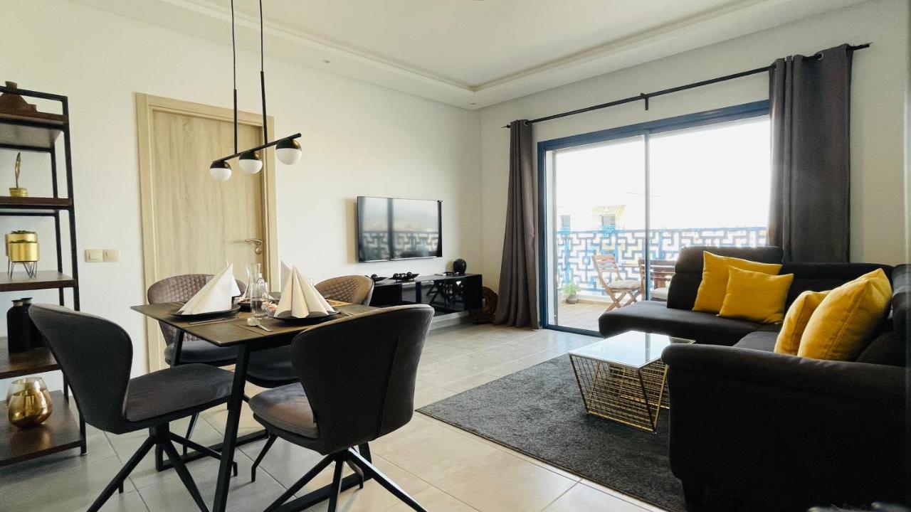 Luxury Apartment With Pool Martil Exterior photo